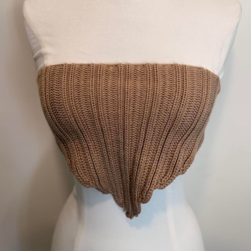 Beige Knit Strapless Corset-Style‎ Crop Top